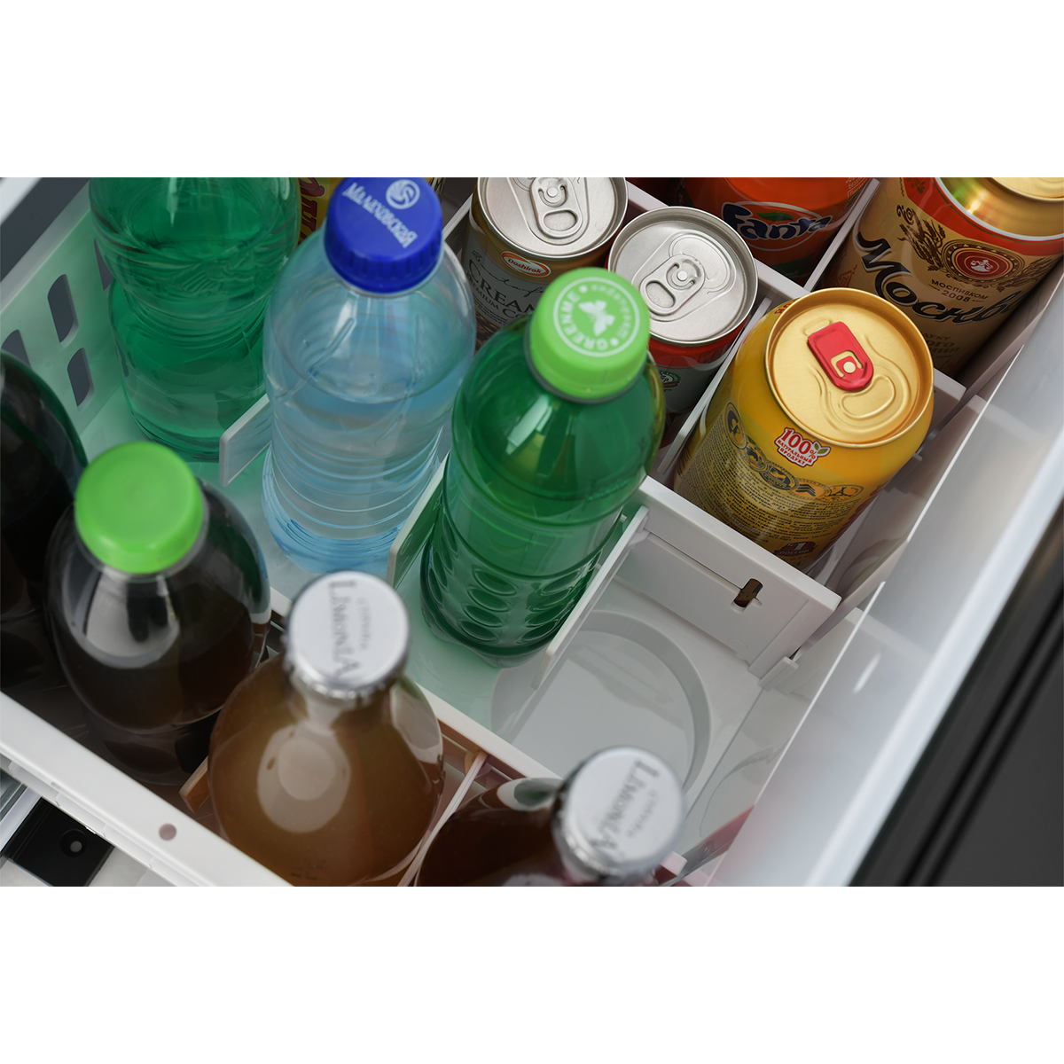 картинка Холодильник мини-бар ZUGEL ZTH84, черный