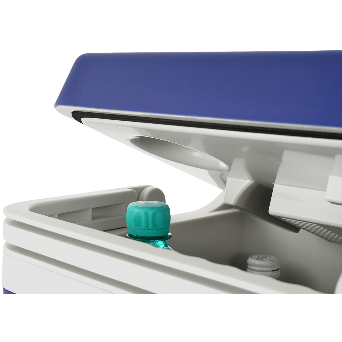 картинка Автомобильный холодильник ZUGEL ZCR251D, синий