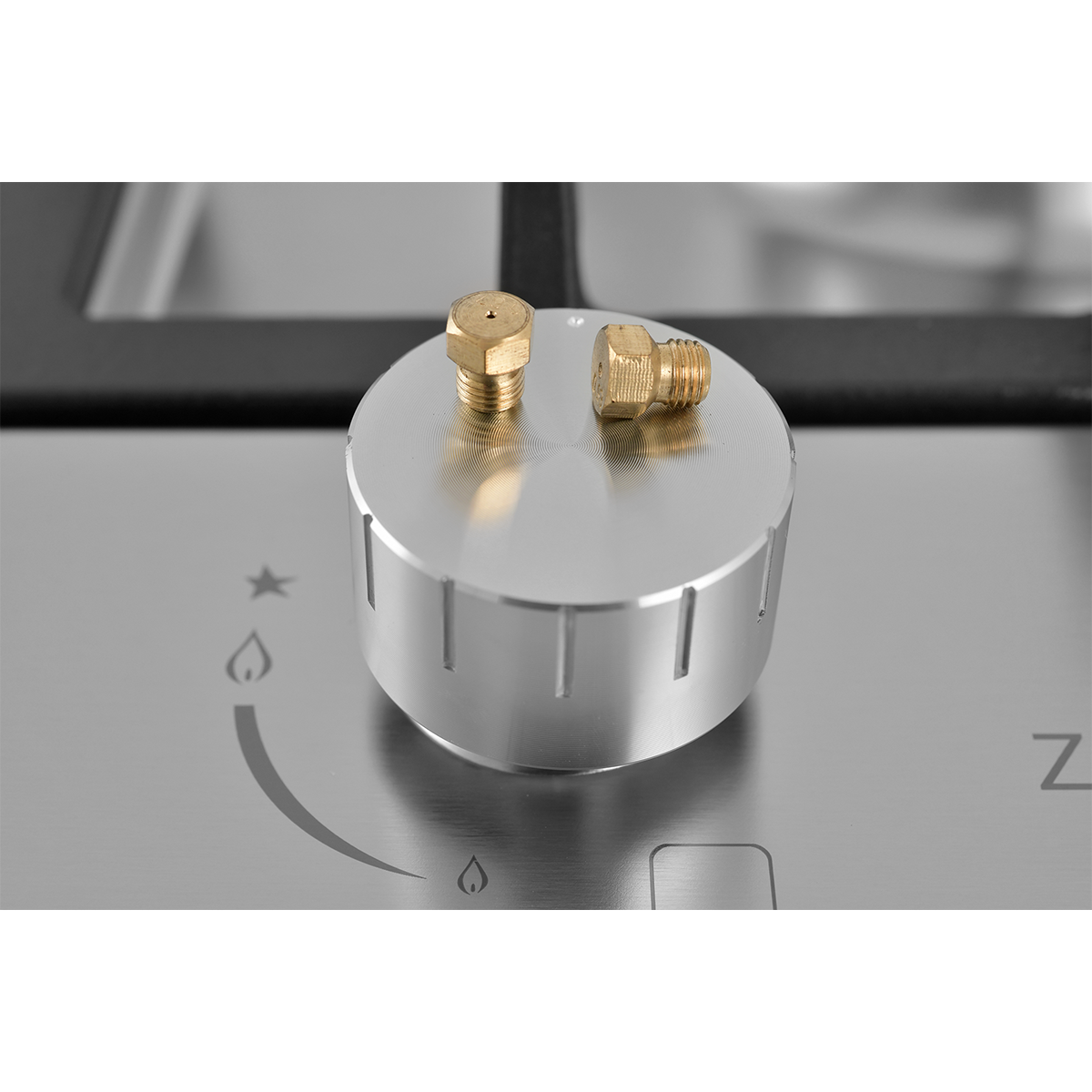 картинка Встраиваемая газовая варочная панель ZUGEL ZGH292X, нерж. сталь