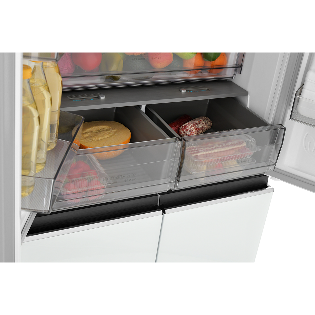 картинка Холодильник Cross Door ZUGEL ZRCD430W, белое стекло